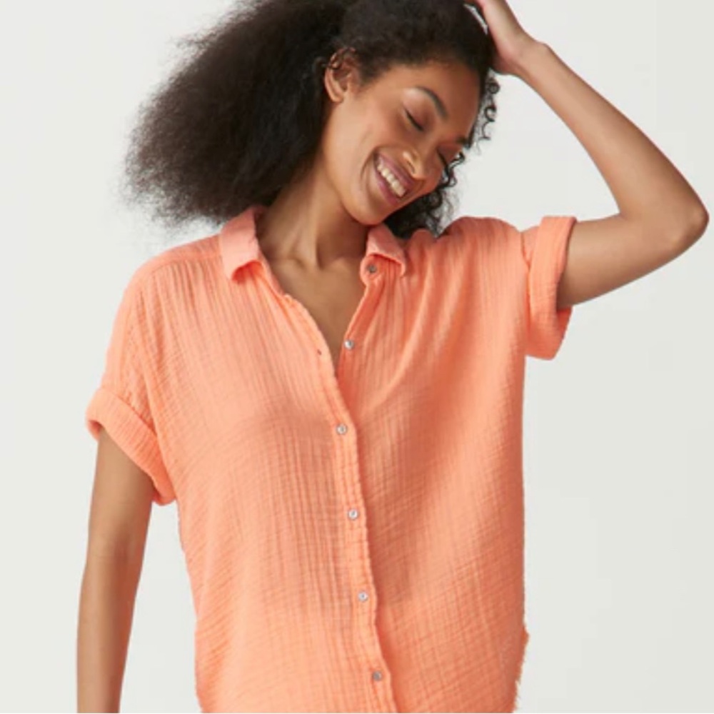 NWOT Michael‎ Stars Darling Bailey Button Down Shirt!